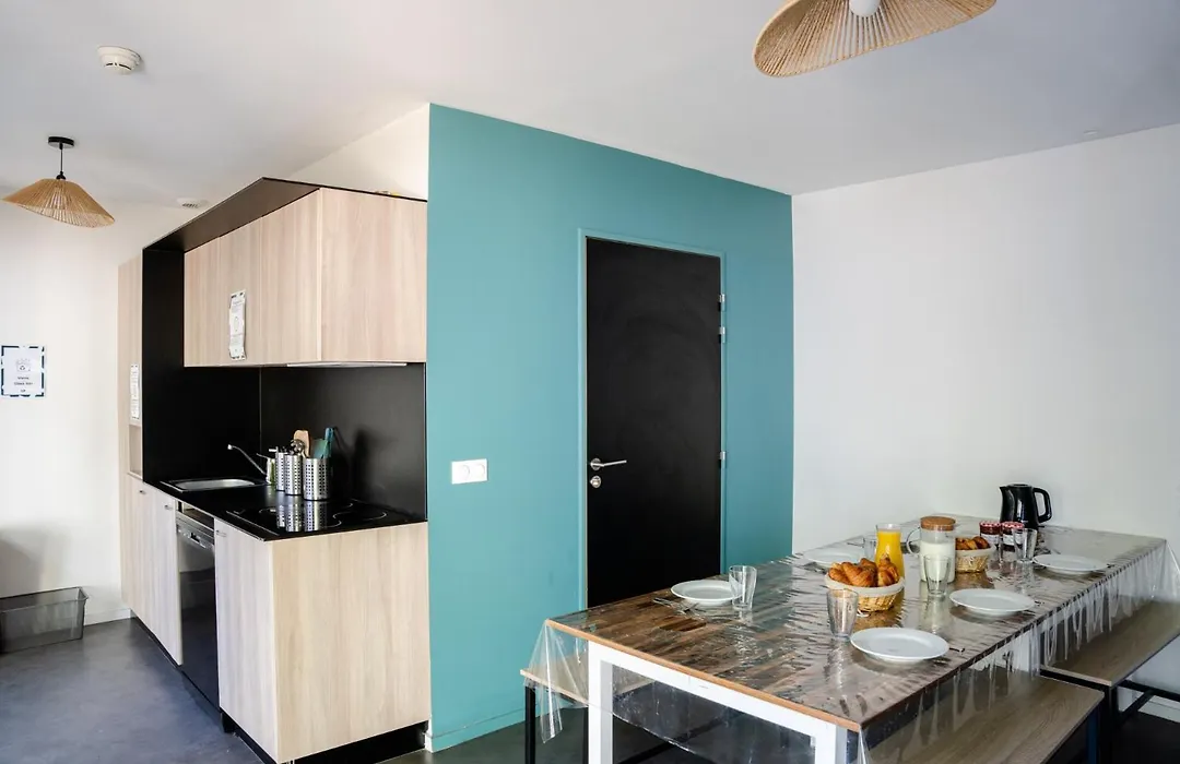 Slo Hostel Bordeaux-1